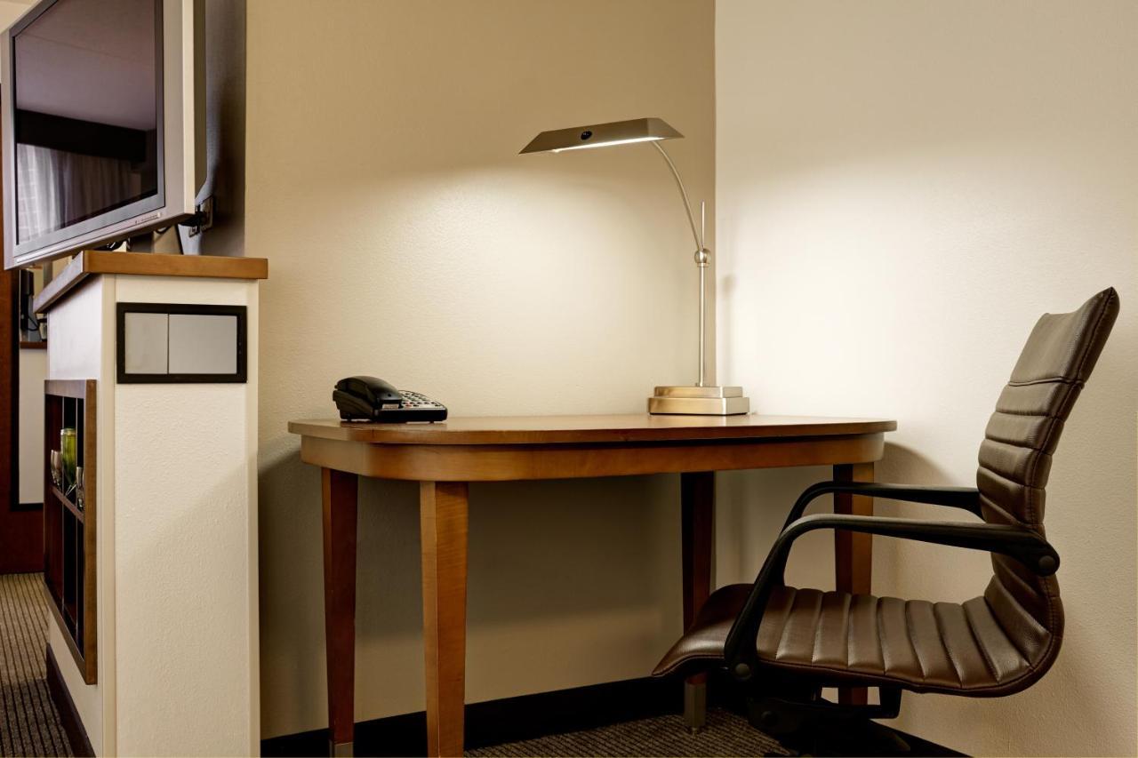 Hyatt Place Sterling Dulles Airport North Экстерьер фото