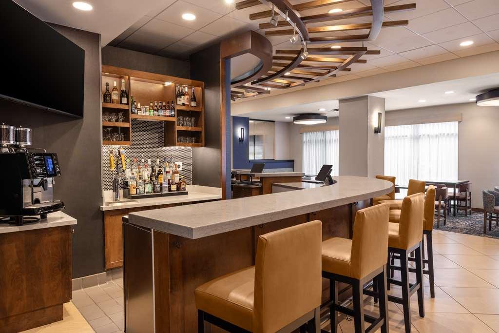 Hyatt Place Sterling Dulles Airport North Ресторан фото