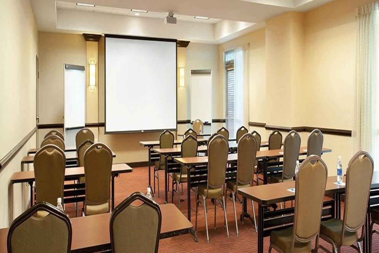 Hyatt Place Sterling Dulles Airport North Экстерьер фото